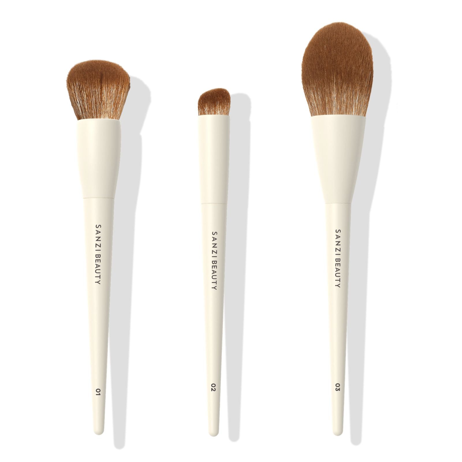 PAKKE: FOUNDATION, CONCEALER + POWDER BRUSH