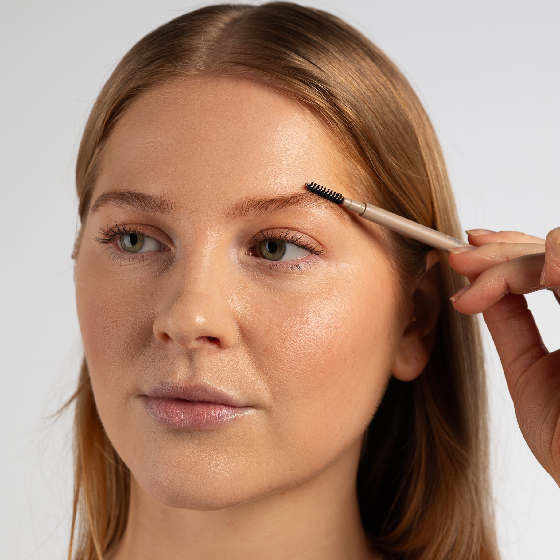 SHAPING MICRO BROW PEN