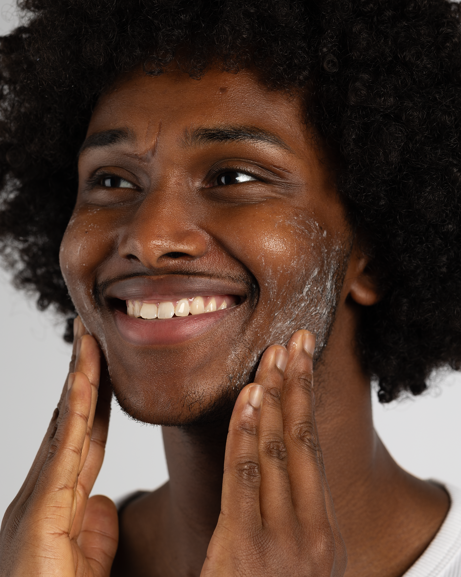 EXFOLIATING FACE SCRUB