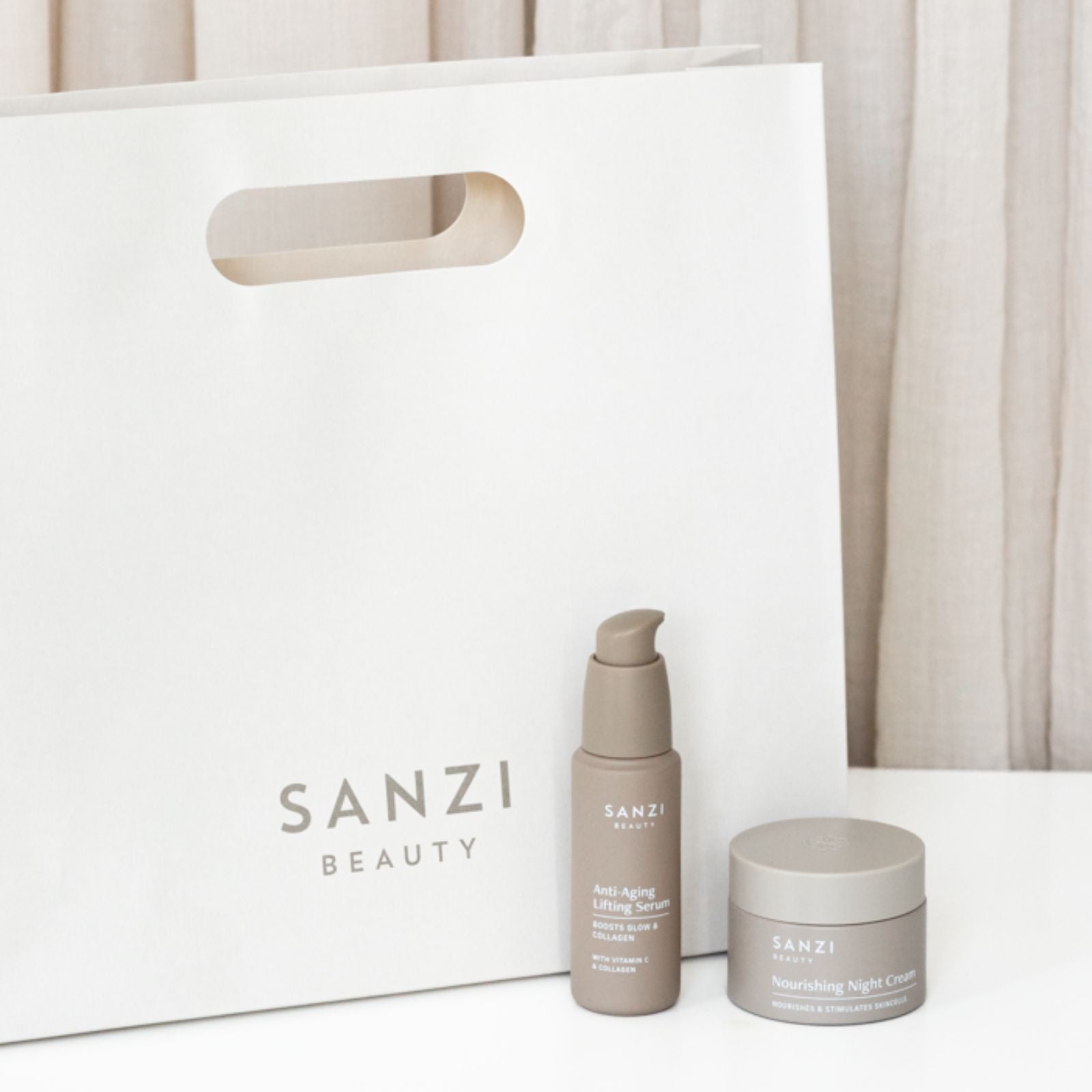 FARS DAG PAKKE: ANTI-AGING LIFTING SERUM & NOURISHING NIGHT CREAM
