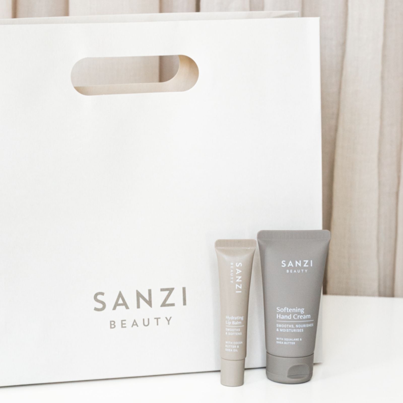 FARS DAG PAKKE: LIP BALM  + HAND CREAM